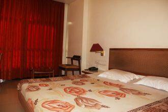 Hotel Pearl, Satara 3